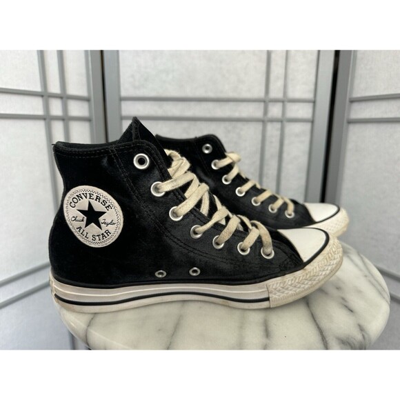 Womens Converse All Stars 557929F BLACK VELVET HIGHT TOP LACE UP SNEAKERS Size 7 - Picture 1 of 9